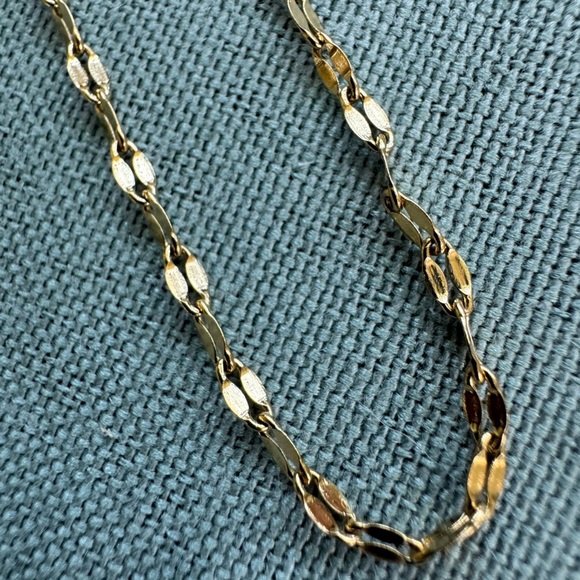 Gold Glitter Sequin Chain Necklace - Stainlees steel Flat Link - Picture 6 of 7